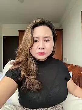 tongtong_love on StripChat