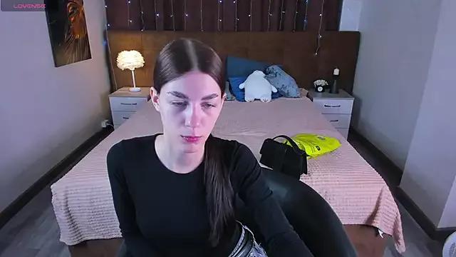 toooyour on StripChat 