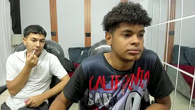 Travis_and_max on StripChat