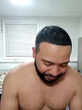 tripping385 on StripChat