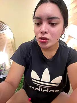 TS-SimplyTheBest on StripChat 