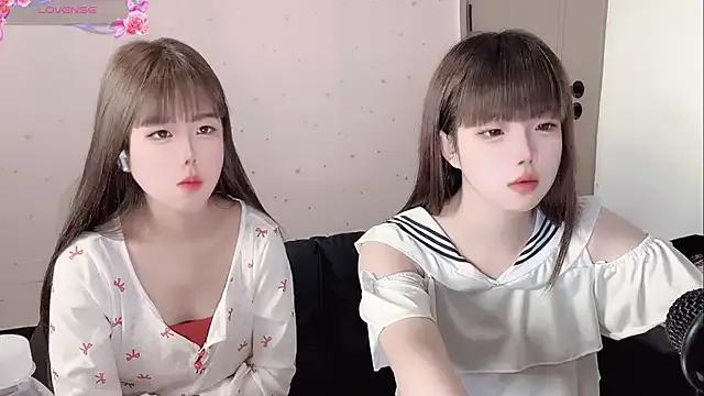 TT-XXTT on StripChat 