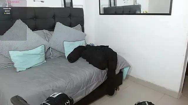 vaness_weet on StripChat