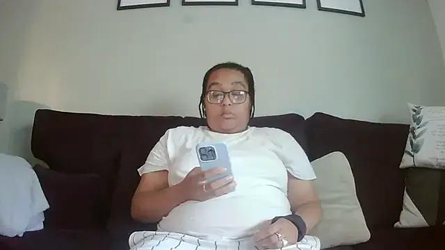 vanilla_chocolate23 on StripChat