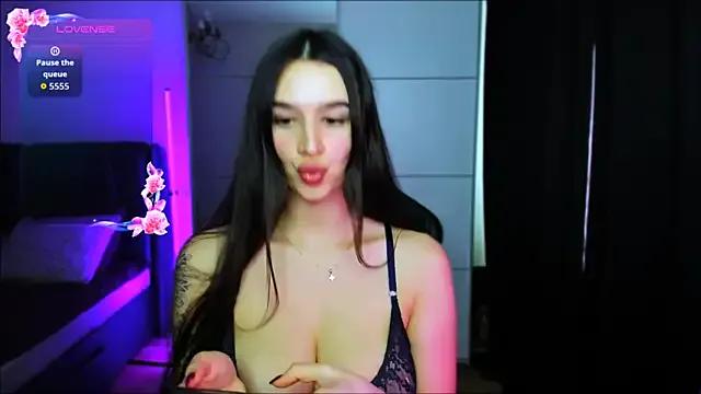 Veronica_Larsson on StripChat