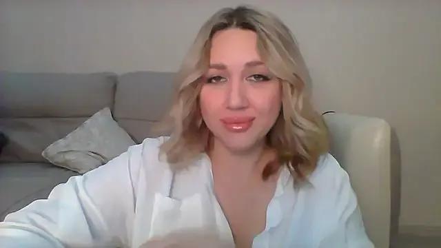 VickyLove047 — Private on StripChat