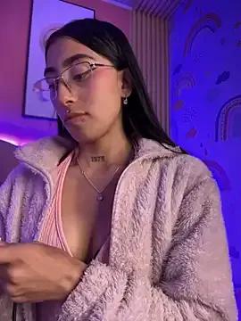 Violeet_Smith on StripChat