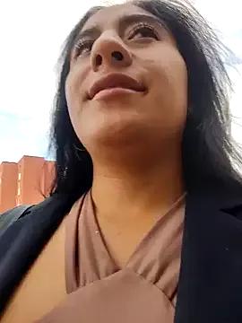 Viviene_Price on StripChat 