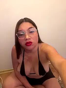 WhiteWomen — FINGER IN PUSSY