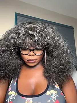WomanNextdoor1's avatar