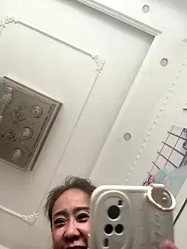XUEXUE369369 on StripChat 