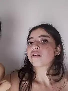 Xuxi_XXX on StripChat 