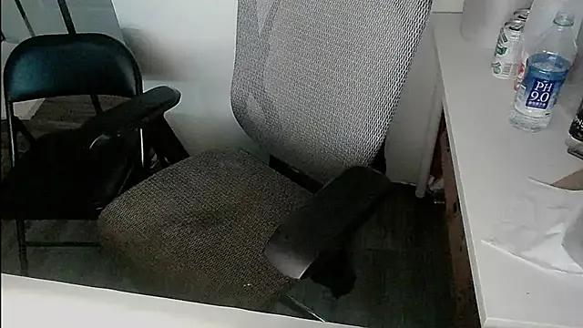 Xx2023 on StripChat 