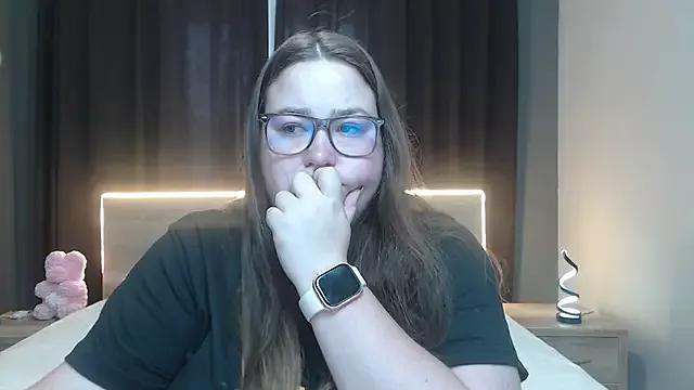 XX_Daniella_XX on StripChat 