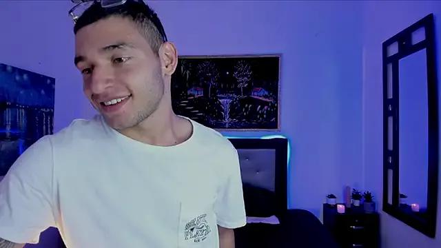 xXHot_MalesXx on StripChat 
