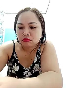 XXLorie_02 — Dildo ride while naked