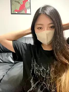 yazawa_oO on StripChat 