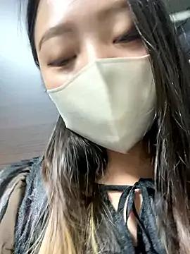 yazawa_oO on StripChat