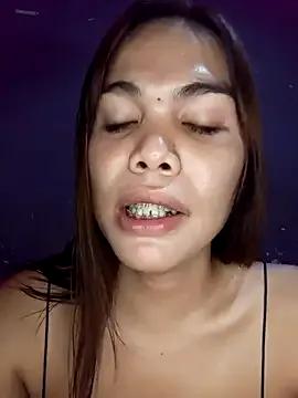 yolly_fox on StripChat 