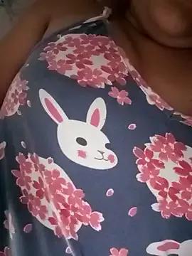 Yoo_j on StripChat 