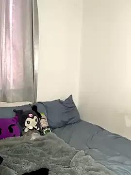 YouliteSllut2 on StripChat
