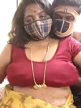 Yoursriya25 on StripChat