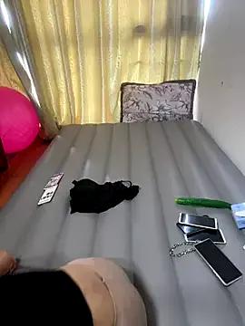 yueyuegirls on StripChat 