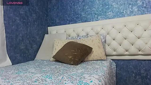yulissa_girls on StripChat