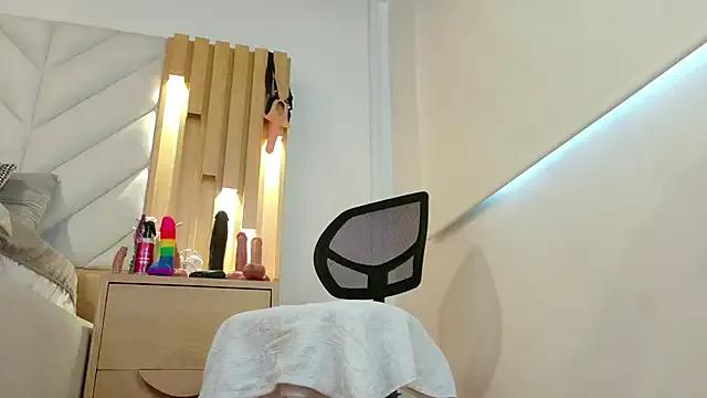 Zafiro_Gem_ on StripChat