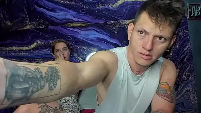 Zara_cum69 on StripChat 