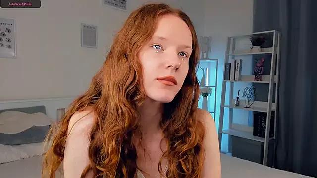 ZaraBluitt on StripChat 