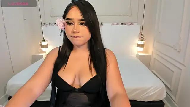 ZaraRose1 on StripChat