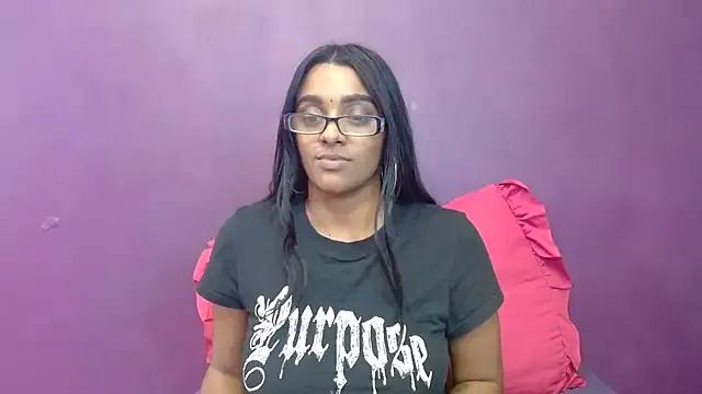 ZestyZara on StripChat