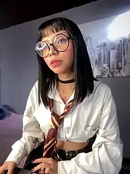 ZoeRaven_Pink on StripChat