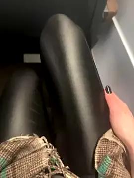 Zx001Li on StripChat 